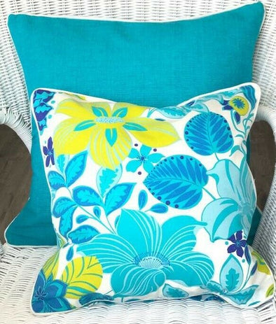 Set of 2 Cushion Covers Turquoise White Blue Green Floral Hamptons Coastal Decor